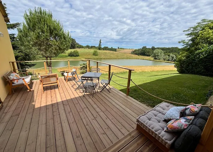 La Lacourrege 住宿加早餐酒店 Urgosse