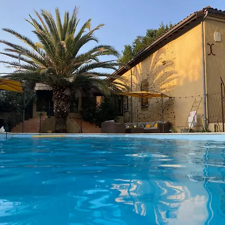 La Lacourrège Bed & Breakfast